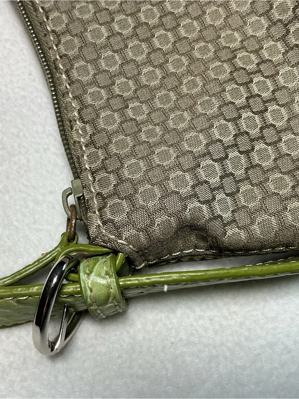 Nine West Vintage Y2K Mini Shoulder Bag Green Croc Embossed Trim Geometric Tan - Picture 4 of 10